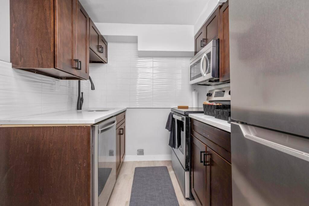 Centerstreet-Cozy 2Bedroomsuite カルガリー エクステリア 写真